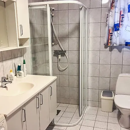 Feriehus Seaside Retreat With Boats & Fishing *