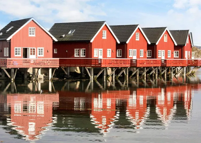 Nyaraló Seaside Retreat With Boats & Fishing *